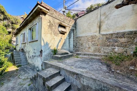 Casa à venda com 150m², 4 quartos e sem vagaÁrea externa