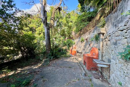 Casa à venda com 150m², 4 quartos e sem vagaÁrea externa