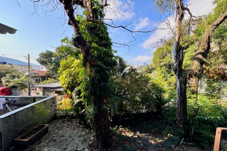 Casa à venda com 150m², 4 quartos e sem vagaÁrea externa