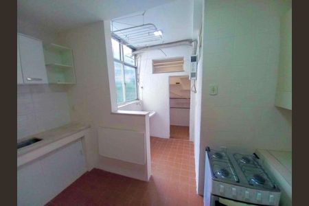 Apartamento à venda com 60m², 1 quarto e 1 vaga