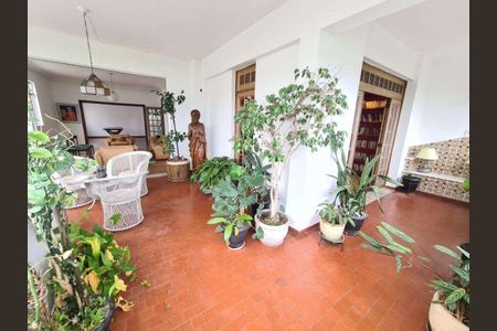 Apartamento à venda com 268m², 5 quartos e 2 vagas