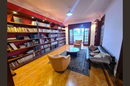 Apartamento à venda com 268m², 5 quartos e 2 vagas