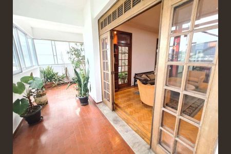 Apartamento à venda com 268m², 5 quartos e 2 vagas