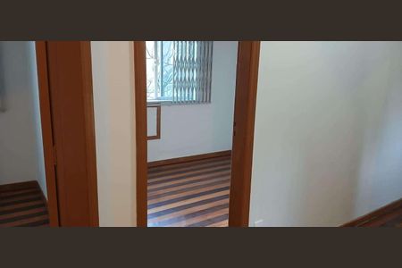 Casa à venda com 212m², 7 quartos e 2 vagas