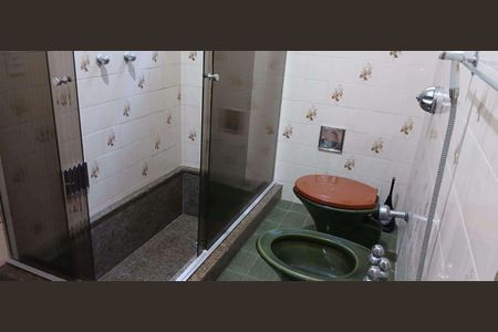 Casa à venda com 212m², 7 quartos e 2 vagas