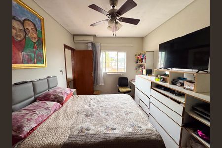 Casa à venda com 220m², 2 quartos e 4 vagas Casa à venda com 220m², 2 quartos e 4 vagasQuarto 3