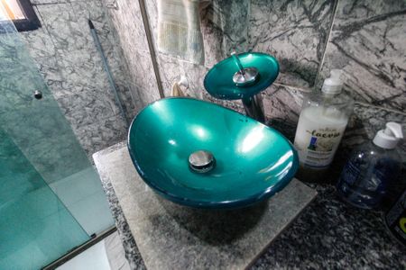 Casa à venda com 500m², 3 quartos e 4 vagasBanheiro