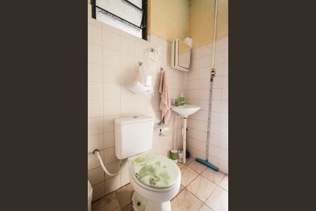 Casa à venda com 500m², 3 quartos e 4 vagasBanheiro de serviço