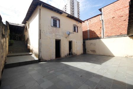 Casa à venda com 500m², 3 quartos e 4 vagasBanheiro de serviço