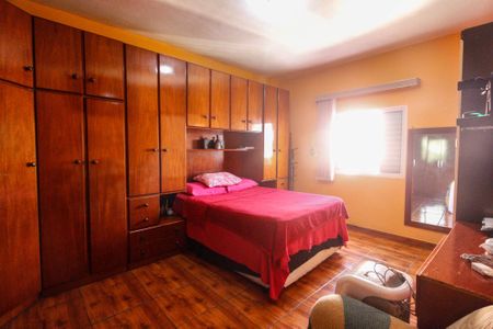 Casa à venda com 500m², 3 quartos e 4 vagasQuarto 1