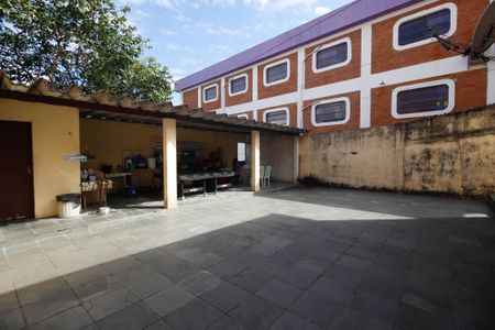 Casa à venda com 500m², 3 quartos e 4 vagasBanheiro de serviço