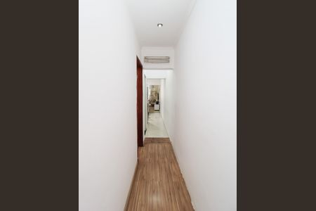 Casa à venda com 140m², 2 quartos e 1 vagaCorredor - Quartos