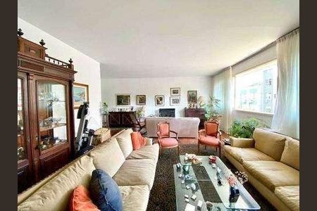 Apartamento à venda com 215m², 4 quartos e 2 vagas