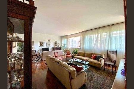 Apartamento à venda com 215m², 4 quartos e 2 vagas