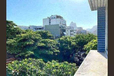 Apartamento à venda com 215m², 4 quartos e 2 vagas