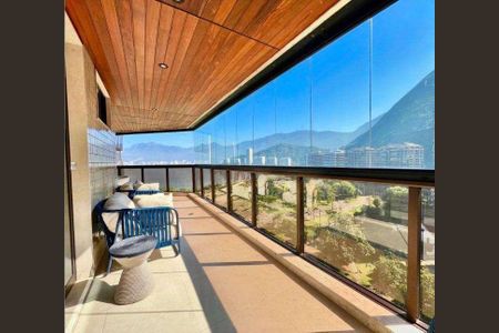 Apartamento à venda com 292m², 3 quartos e 3 vagas