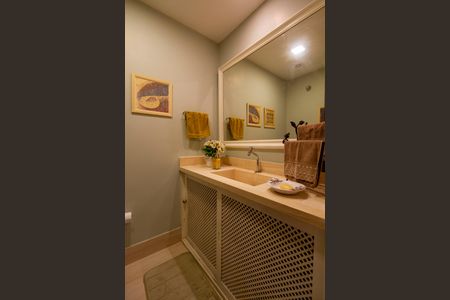 Apartamento à venda com 166m², 4 quartos e 1 vaga Apartamento à venda com 166m², 4 quartos e 1 vagaLavabo