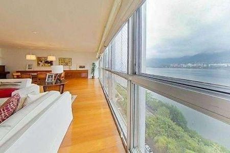 Apartamento à venda com 262m², 5 quartos e 2 vagas