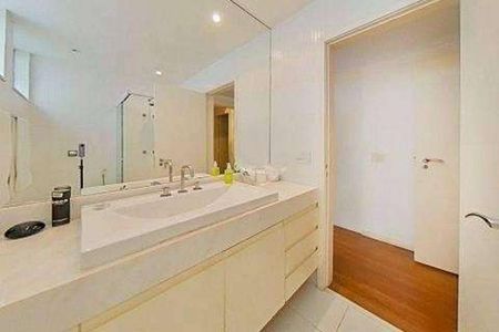 Apartamento à venda com 262m², 5 quartos e 2 vagas