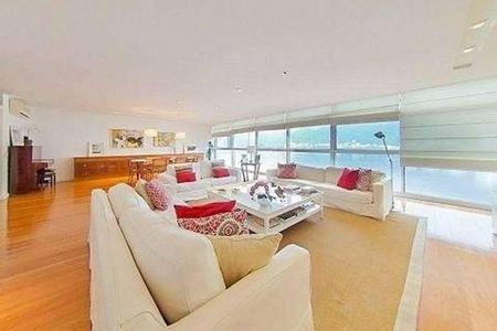 Apartamento à venda com 262m², 5 quartos e 2 vagas