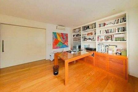 Apartamento à venda com 262m², 5 quartos e 2 vagas