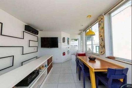 Apartamento à venda com 120m², 2 quartos e sem vaga