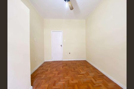 Apartamento à venda com 74m², 2 quartos e sem vaga