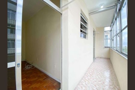 Apartamento à venda com 74m², 2 quartos e sem vaga