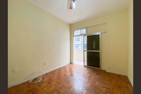 Apartamento à venda com 74m², 2 quartos e sem vaga