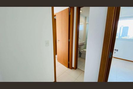 Apartamento à venda com 64m², 2 quartos e 1 vaga