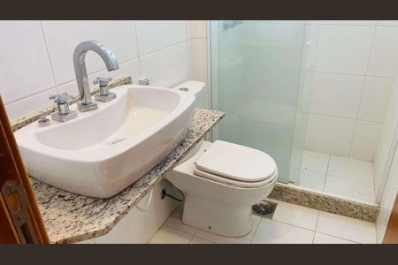 Apartamento à venda com 64m², 2 quartos e 1 vaga