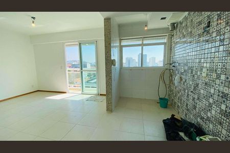 Apartamento à venda com 64m², 2 quartos e 1 vaga