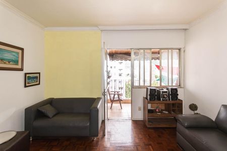 Apartamento à venda com 70m², 2 quartos e 1 vagaSala