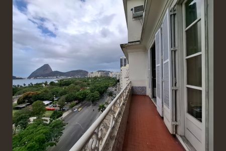 Apartamento à venda com 400m², 5 quartos e 2 vagasVaranda da suíte