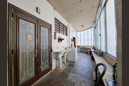 Apartamento à venda com 400m², 5 quartos e 2 vagasÁrea de serviço