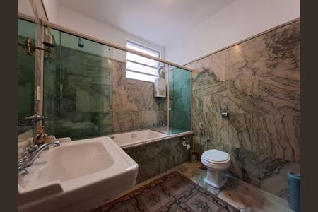 Apartamento à venda com 400m², 5 quartos e 2 vagasBanheiro Social