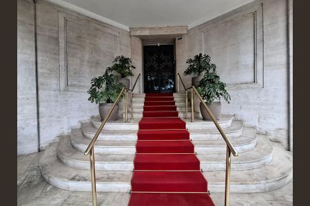 Apartamento à venda com 400m², 5 quartos e 2 vagasEntrada