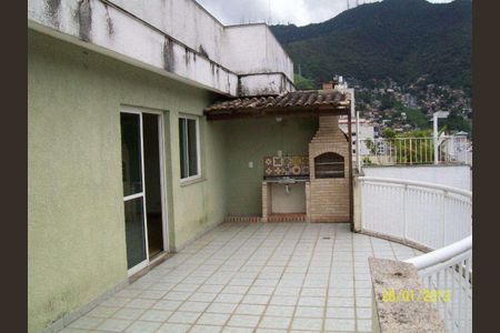 Apartamento para alugar com 221m², 4 quartos e 2 vagas