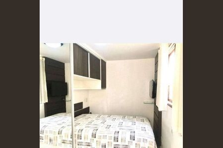 Casa à venda com 130m², 4 quartos e sem vaga