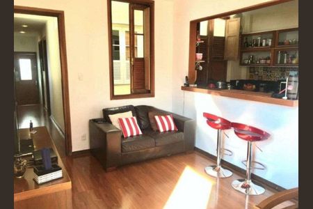 Casa à venda com 130m², 4 quartos e sem vaga