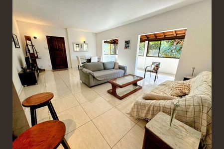 Casa à venda com 410m², 4 quartos e 2 vagas