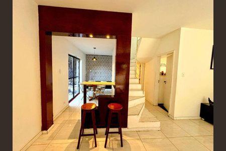 Casa à venda com 410m², 4 quartos e 2 vagas