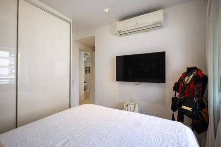 Apartamento à venda com 149m², 2 quartos e 2 vagasSuíte 1