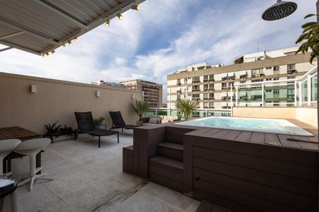 Apartamento à venda com 149m², 2 quartos e 2 vagasCobertura