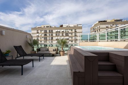 Apartamento à venda com 149m², 2 quartos e 2 vagasCobertura