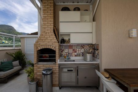 Apartamento à venda com 149m², 2 quartos e 2 vagasCobertura Churrasqueira