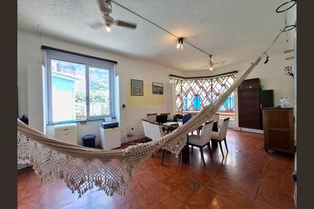 Casa à venda com 240m², 3 quartos e 2 vagasQuarto 1