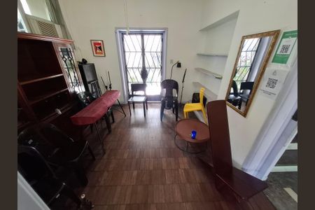 Casa à venda com 240m², 3 quartos e 2 vagasSala 2