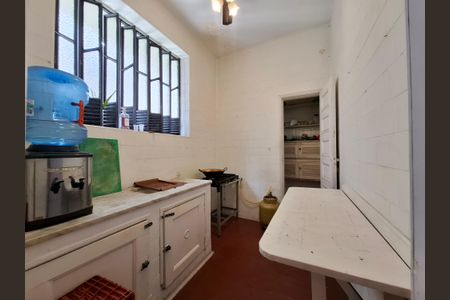 Casa à venda com 240m², 3 quartos e 2 vagasCozinha