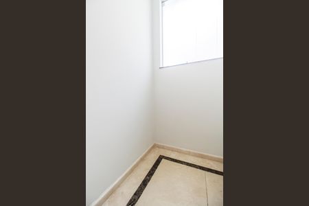 Casa de condomínio à venda com 560m², 4 quartos e 6 vagas Casa de condomínio à venda com 560m², 4 quartos e 6 vagasLavabo